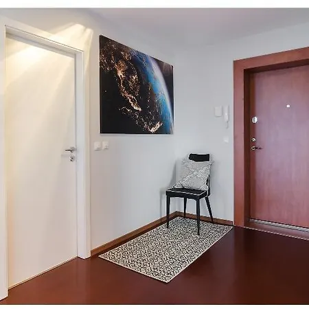 17 Sea View *