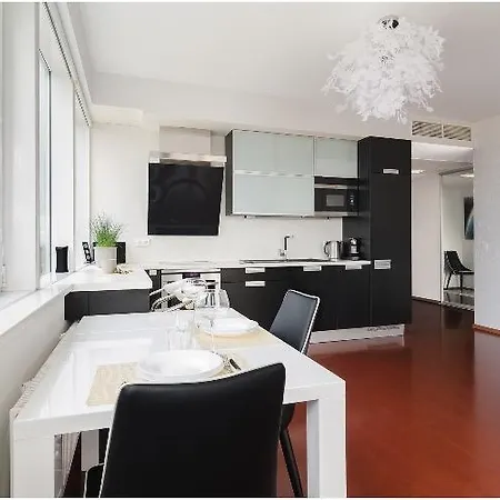 17 Sea View *